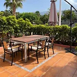 Cozy Townhouse In El Duque Апартаменти