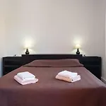 Cozy Townhouse In El Duque Апартаменти Адехе