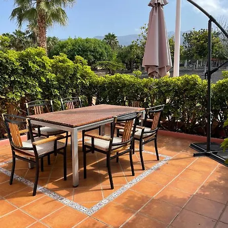 Cozy Townhouse In El Duque Апартаменты