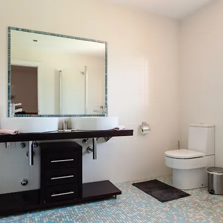 Cozy Townhouse In El Duque Appartement *